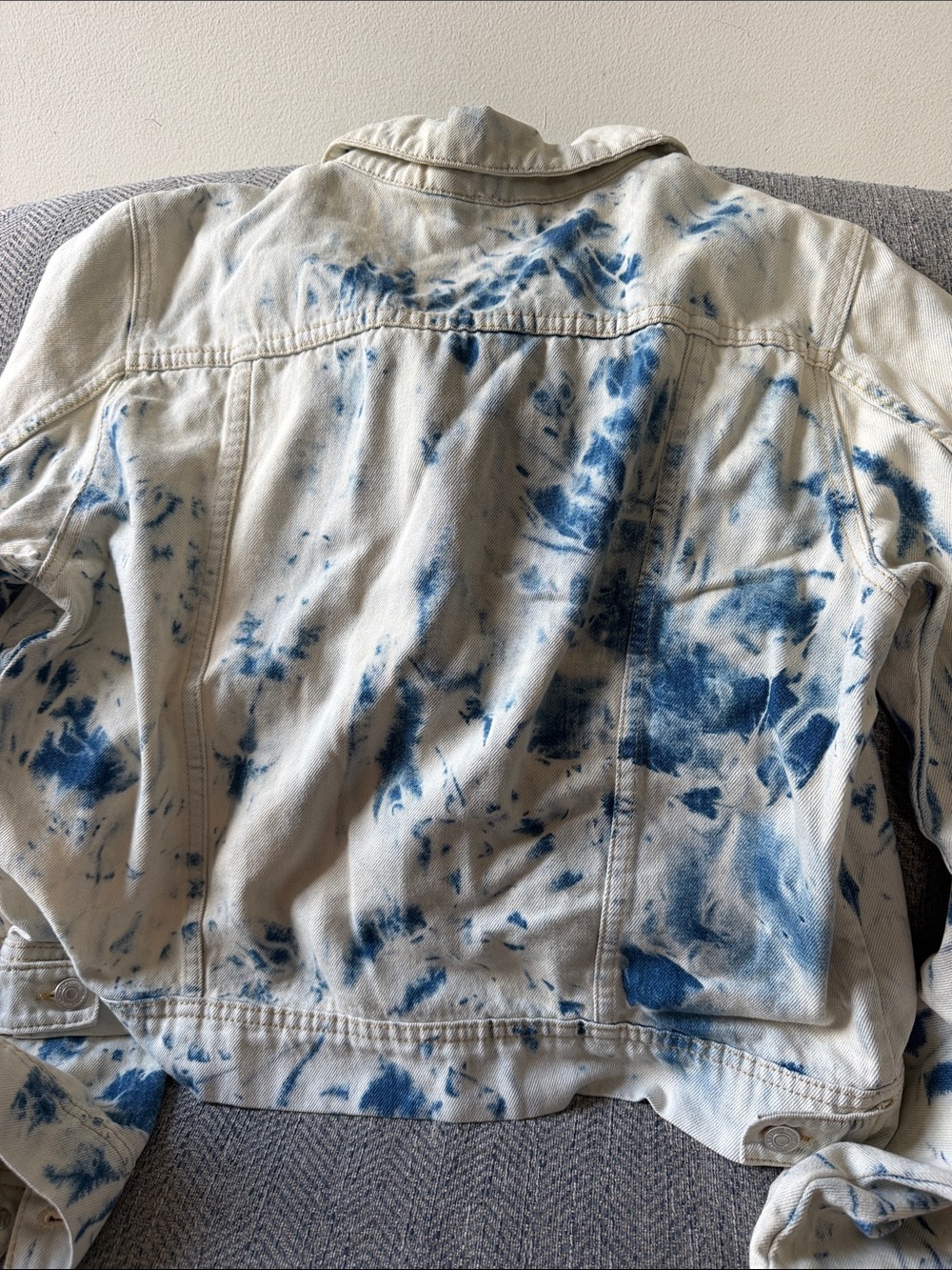 Free People Tie Dye Denim Jacket Size: Large - Picture 6 of 13
